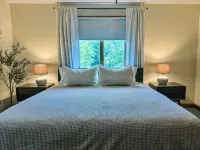 Honey Run King Suite ~Between Millersburg & Berlin - 3-Star