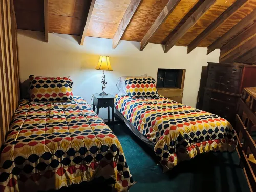 Fully restored cabin, 150 years old, nestled on Lookout Creek Farms - 2-Star
