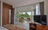 Rajavilla Lombok Resort - Seaside Serenity - Beach