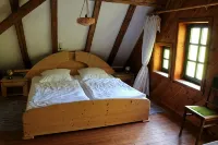 Holiday in 300 years old, listed mill in an idyllic location - 民宿