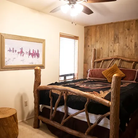 Gorgeous views and two decks! Large open cabin, short walk to lodge - Sleeps 14