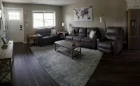 Freshly updated apartment with ample outdoor space - 4성급