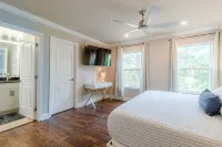 Emerald Beach Cottage, Walk to the Beach! - 3-Star