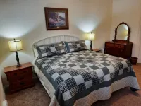 Pattee Canyon Mountain Hideaway - Apartments