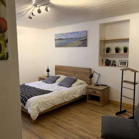 Apartment with garden