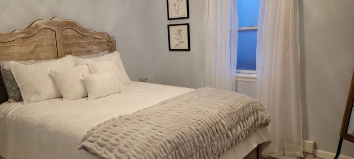 Charming Cottage in the Heart of Catskill & Pet Friendly Hotels in Catskill