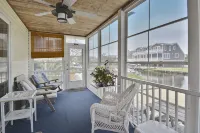 Imagine Staying at This Quiet Water Front Beach Cottage - Family + Bikes, Canoe - Wi-Fi