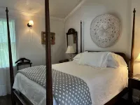 Carriage House under Live Oaks in historic Beaufort SC - balcony