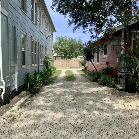 Downtown Lodge-Clean-Pet Friendly-Free Parking