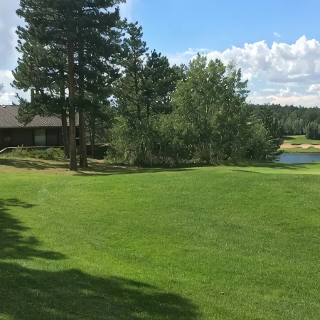 Beautiful, large, private home in Fox Acres- huge patio w/ gorgeous views!