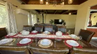 New!! Majestic Views, Pool, Sleeps 20+, 2 Mstr BR, close DT Yosemite, Bass Lake - gimnasio