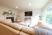 Secluded luxury House in the Hills w/king bed - 4-Sterne