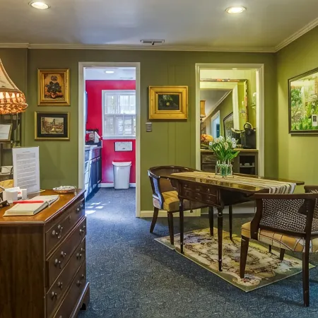 Studio Home, Walk to Downtown Franklin, Pets with Fee, Veteran Owned