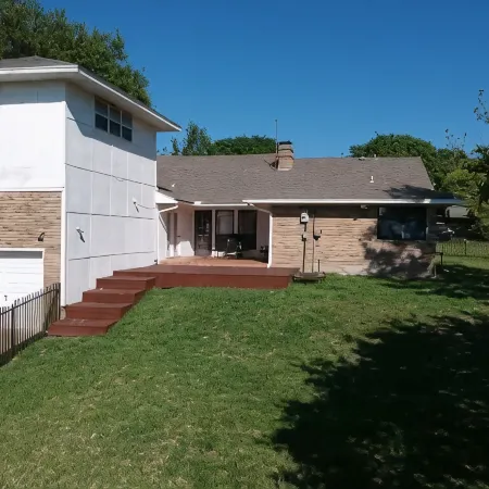 Lake view, Spacious 5 bedrooms, big lot, sleep 18