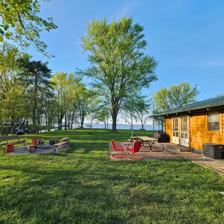 Bear Lodge, Fantastic Views Of Partridge Lake Fremont Wisconsin Wolf River