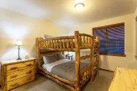 Luxury Condo with Hot Tub, Pool, & Private Patio in the Heart of Winter Park! - balcony