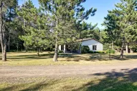 Fish and Hike Wooded Cabin 9 Mi to Lake Nebagamon! - Wifi