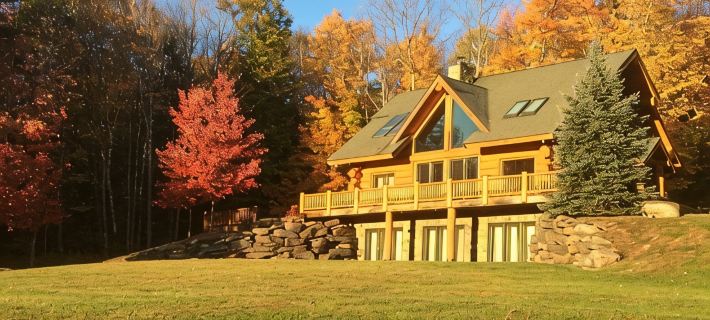 Luxury Log Cabin-Windham Mountain.  Amazing sunsets, large lawn, deck, fireplace Hotels in Windham