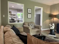 Sleeps 6 in prime location - 방갈로