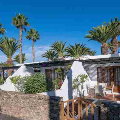 Ona Las Brisas Hotel Exterior