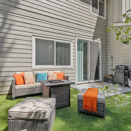 Family-Friendly Flagstaff Retreat w/ Mtn Views, Fireplace, AC, Close to Nau