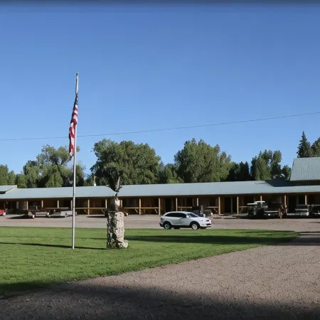 Chama River Bend Lodge