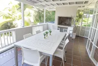 South Villa Guesthouse&Garden - Pensions