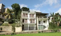Nine Gems Villa - 2-Star