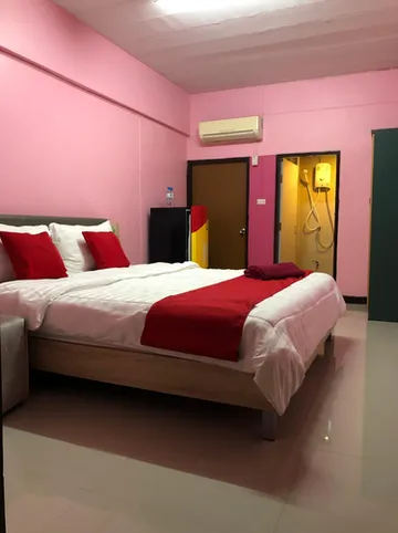 รูปภาพของGreen Place (กรีนเพลส)