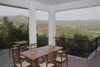 Guesthouse Arsenis Hotels in Trikala