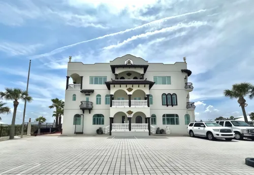 Bliss by the Sea Hotels in Crescent Beach