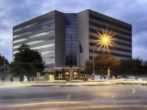 DoubleTree Suites by Hilton Salt Lake City Downtown