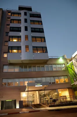 Regency Golf - Hotel Urbano فنادق في مونتيفيديو