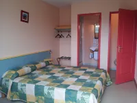 Tour Hôtel Hotels near Hourtin Plage