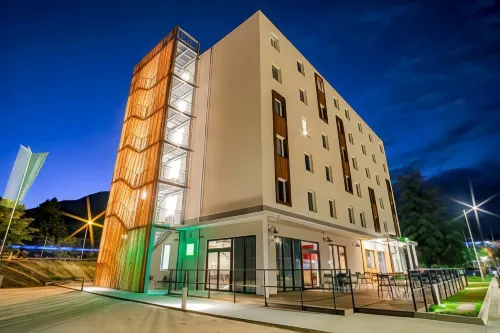 Ibis Styles Albertville Hôtels à : Venthon