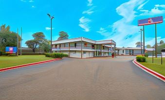Motel 6 Texarkana, TX