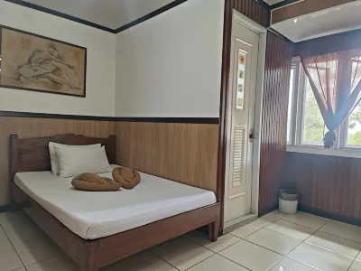 Vista de Pino Hotel dekat Our Lady of Fatima Parish
