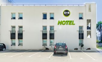4. B&B 호텔 칸..