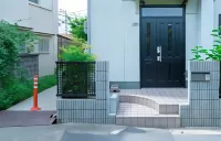 Funhouse Kaori Hôtels à : Nagaokakyō