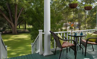 White Oak Manor Bed and Breakfast