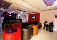 De Rigg Place - Alaka Estate, Surulere Các khách sạn ở Ikeja