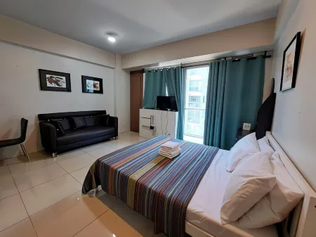 Palm Tree Villas condo  by Anne