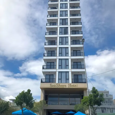 Seashore Hotel & Apartment