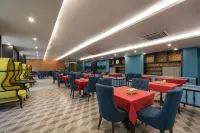 Azalea Park View Hotel