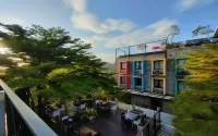 The b Ranong Trend Hotel