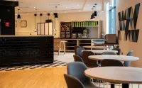 Premier Inn London Stansted Airport Отели в г. Станстед