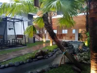 Fredelia Homestay Hotell i Sapikerep