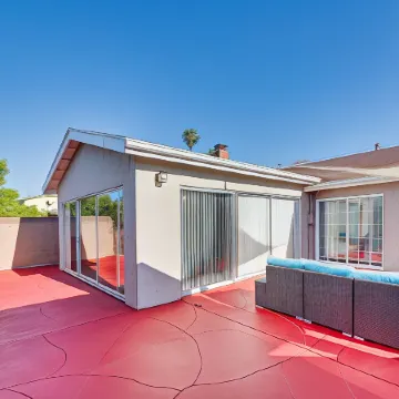 Furnished Patio! South Central Home 14 Mi to Dtla