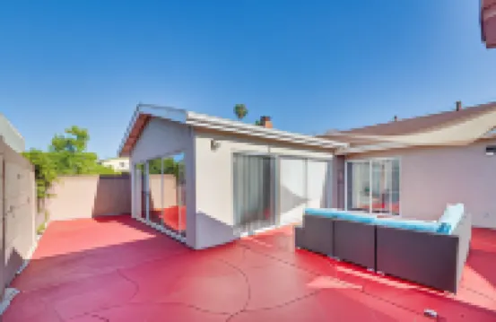 Furnished Patio! South Central Home 14 Mi to Dtla