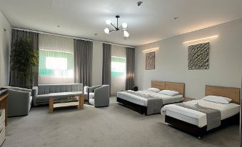 Port Inn Hotel